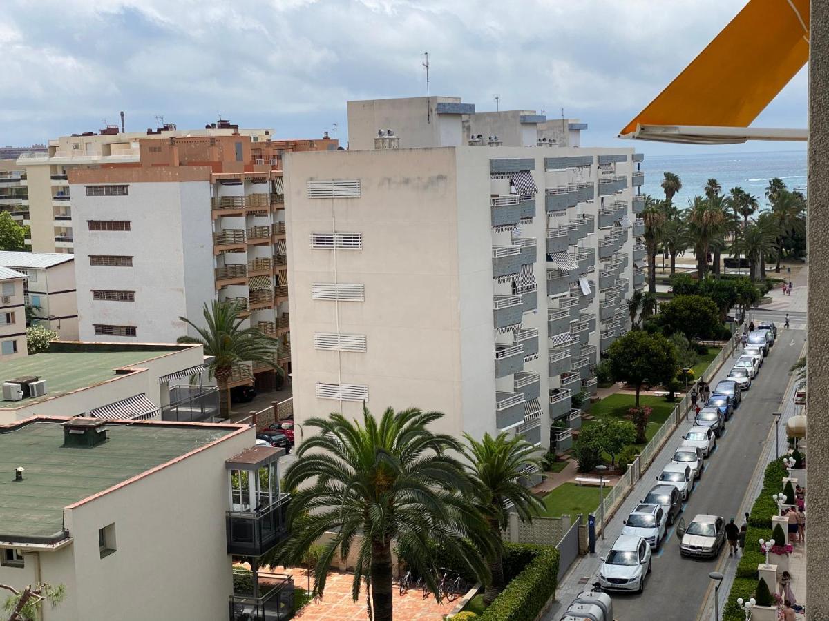 Apartamento Con Piscina En 1ª Linea De Playa En 살루 외부 사진
