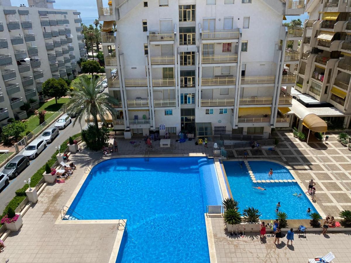 Apartamento Con Piscina En 1ª Linea De Playa En 살루 외부 사진